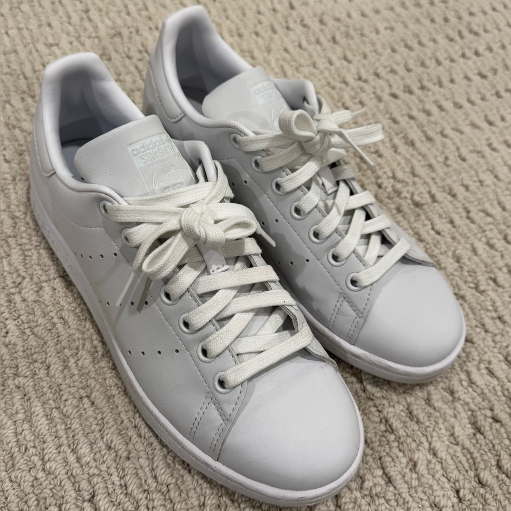Adidas Originals Stan Smith | White | Size US 6.5 | Slightly Worn but Like New!
